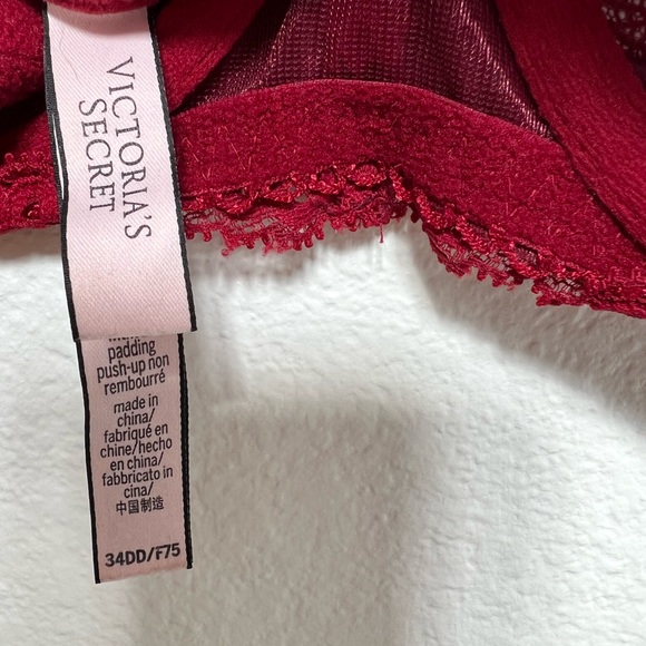 Sexy Red Victoria’s Secret Dream Angels Bra without padding - Picture 8 of 8